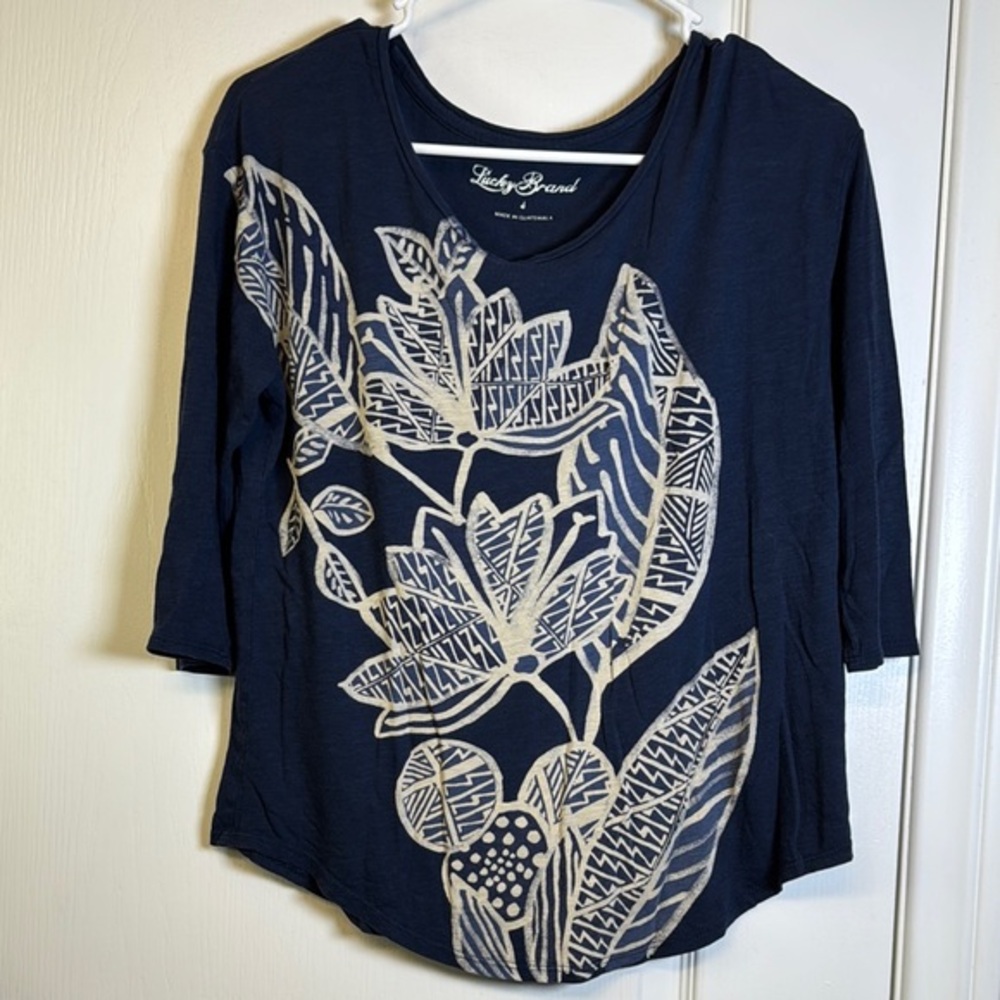 Lucky Brand Navy Blue Half Sleeve Floral Blouse Size Small EUC #2581